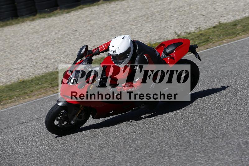 /05 07.04.2026 Cornu Master School ADR/Gruppe rot/25